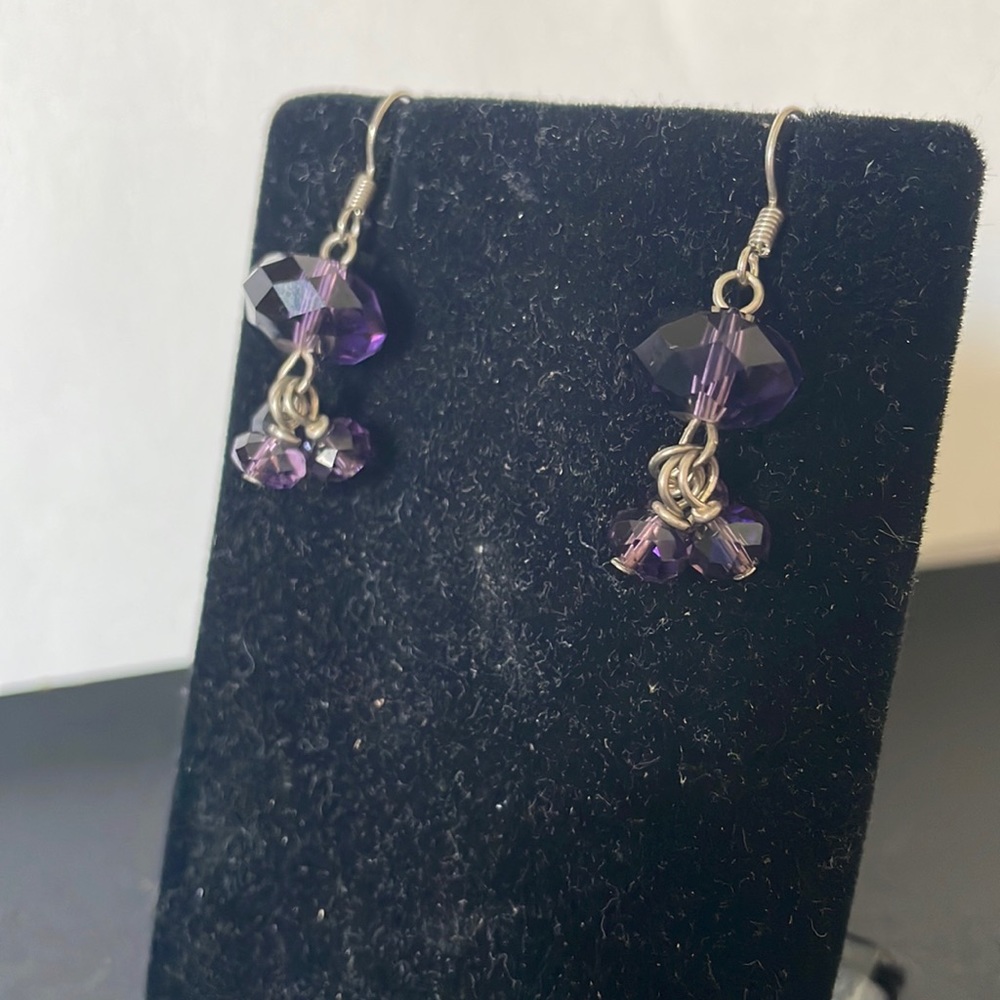 <<**4/$20**BUNDLE**>> French hook amethyst crystal earrings